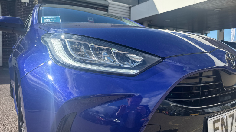 Toyota Yaris 1.5 Hybrid Design 5dr CVT Hybrid Hatchback